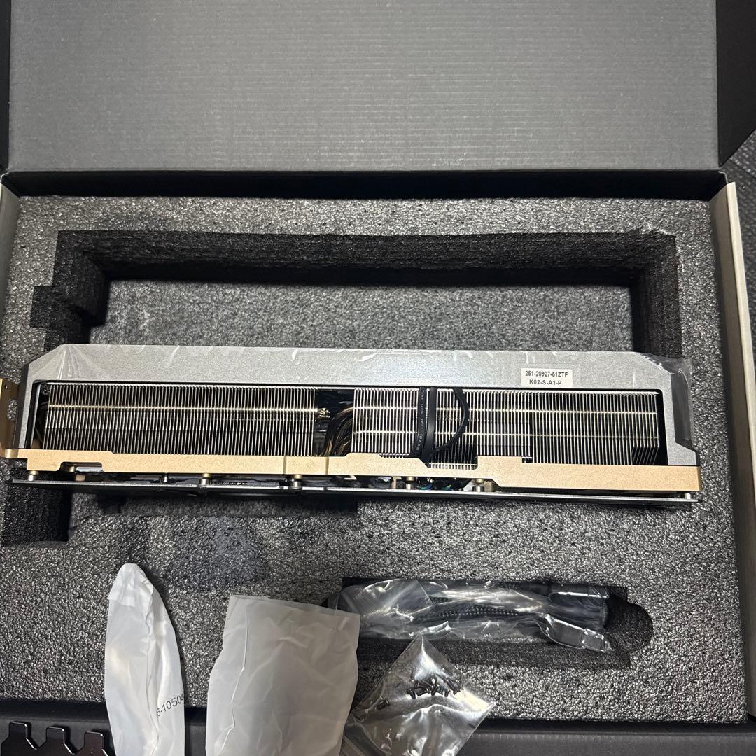 ZOTAC GeForce RTX 5090 のシンクのみ 基板（PCB）なし