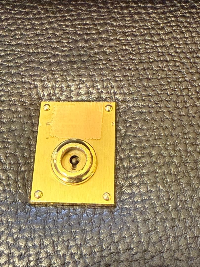 美品未使用〈LOEWEロエベビジネスバッグ ブラックレザー〉