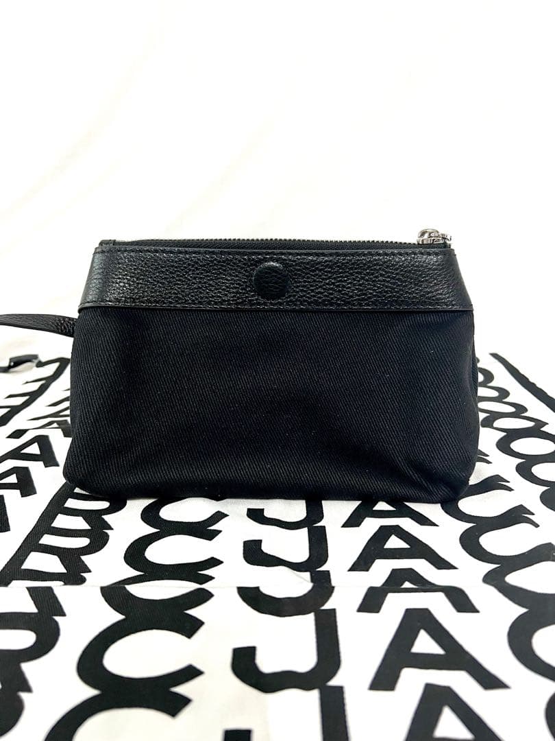 【新品】MARC JACOBS ザ サックバッグ ミニ ブラック ポーチ付き