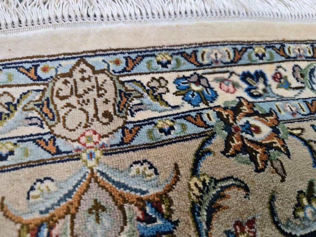 ペルシャ絨毯本物保証100%手織素材天然シルクfallah工房花柄157×106