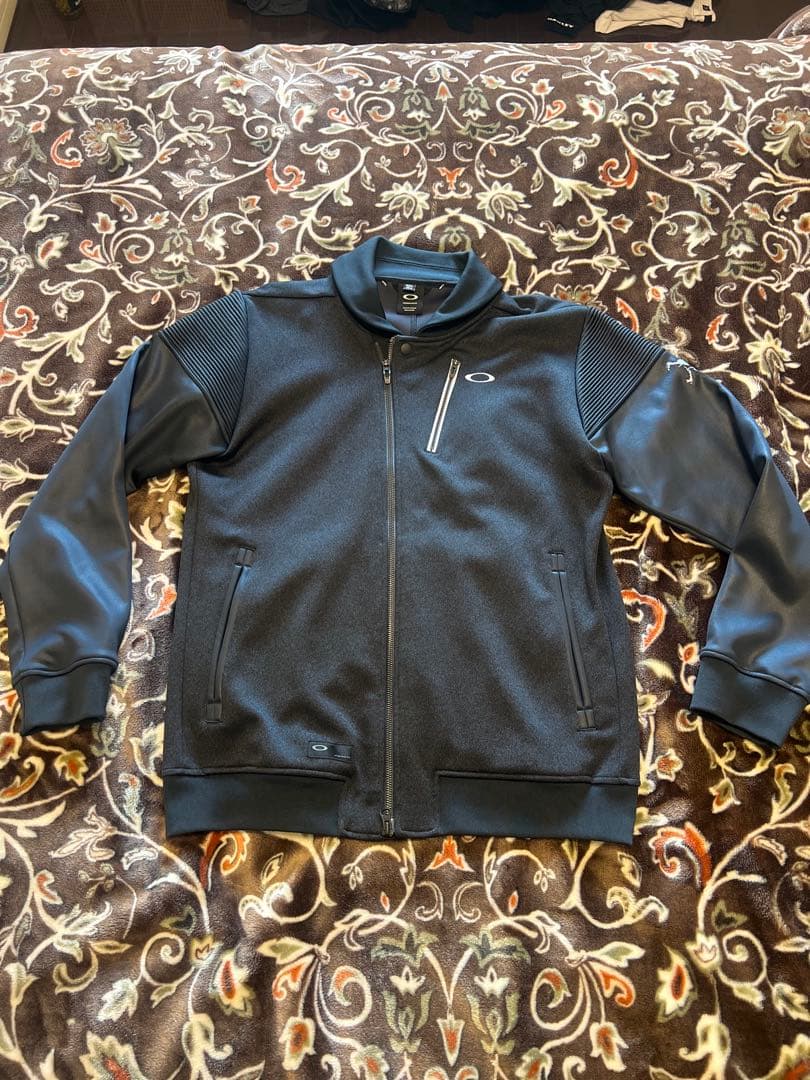 極美品 オークリー スカル ゴルフブルゾン ブラックXL