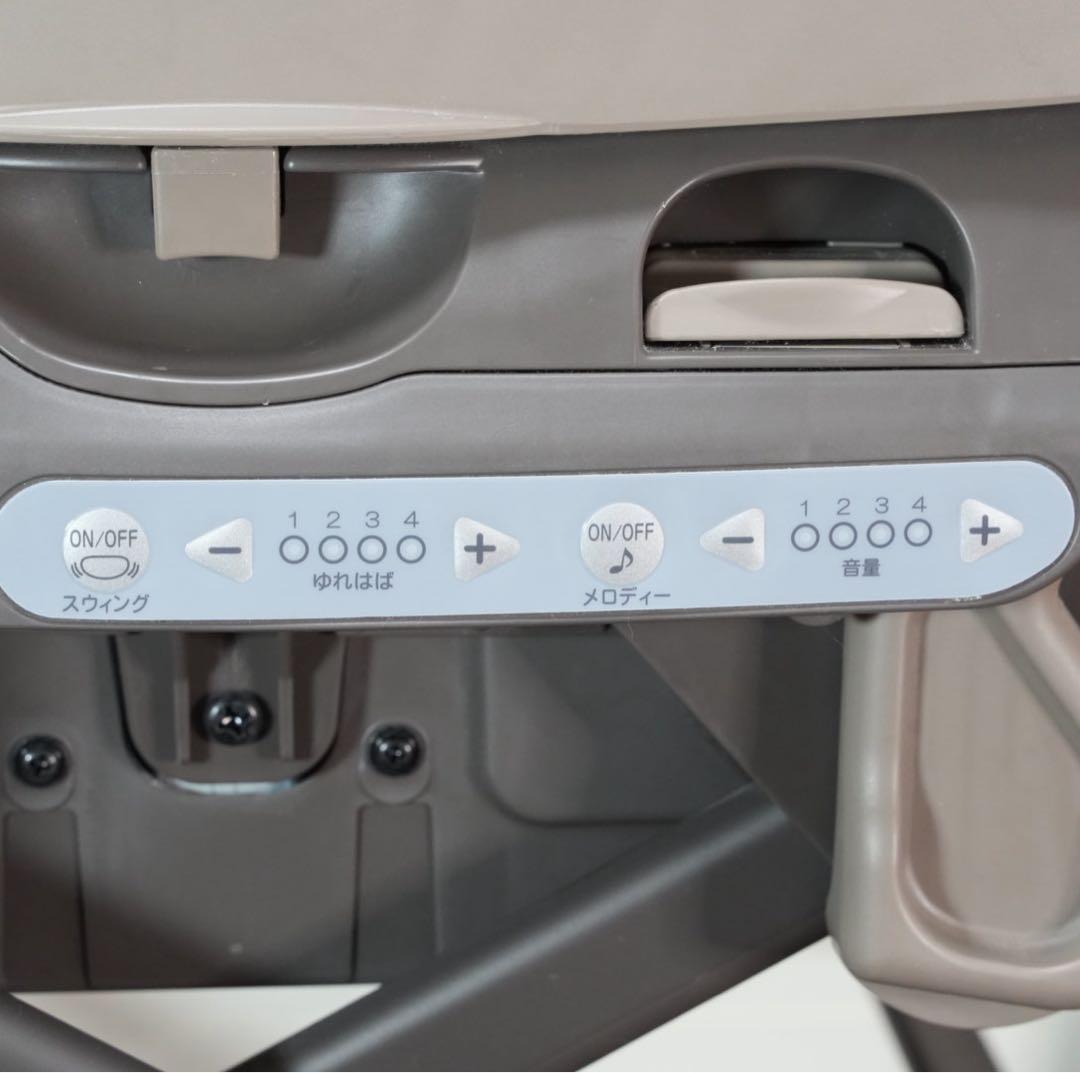 【美品】Combi ネムリラ tete a tete オートスイング バースデイ