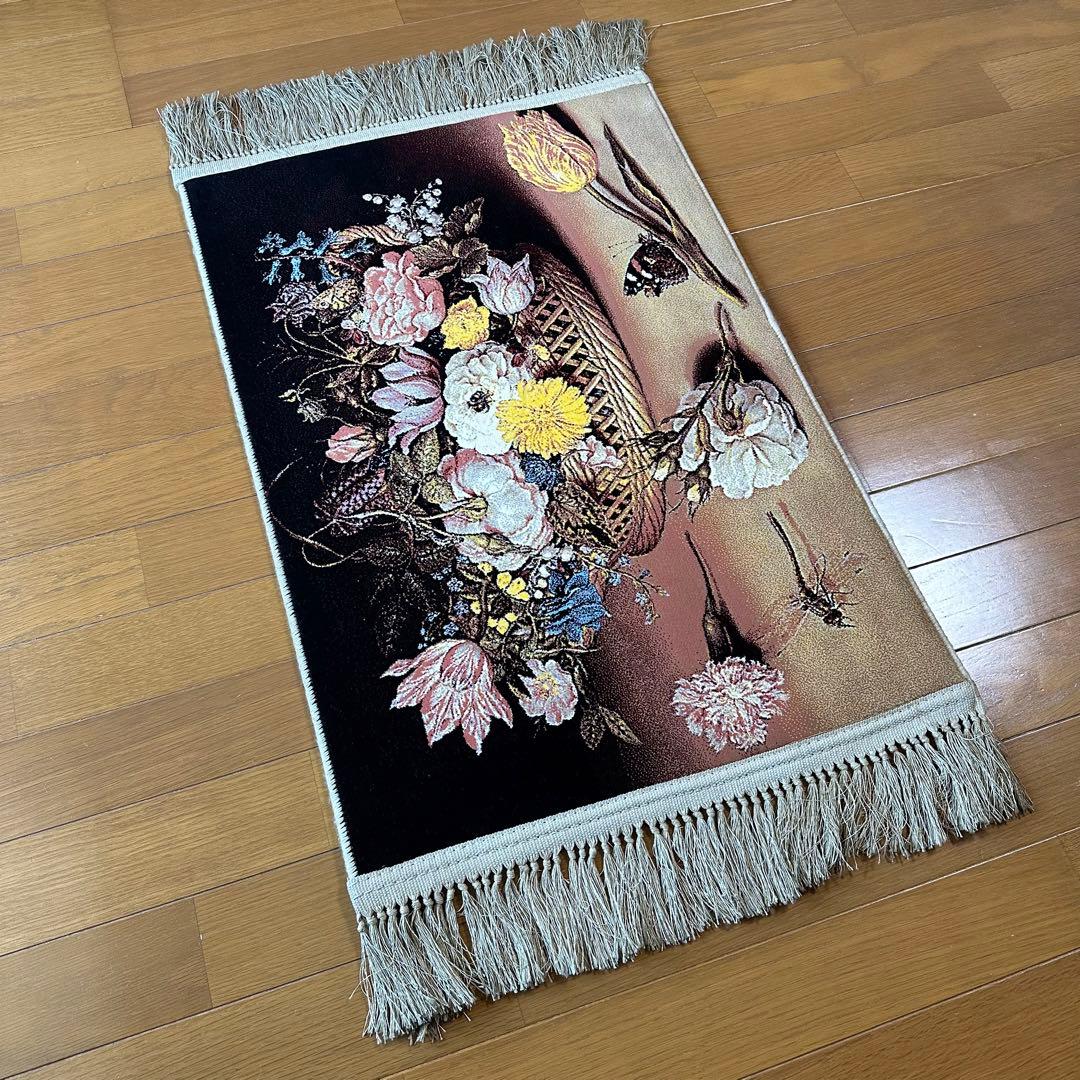 【新品未使用】絵画風絨毯　カーペット　玄関用　花　玄関　廊下　絵画　イラン