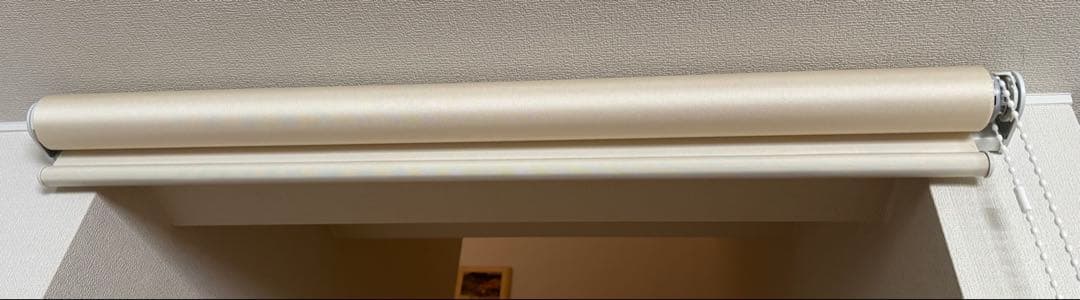 TOSO ロールスクリーン(241x90cm)