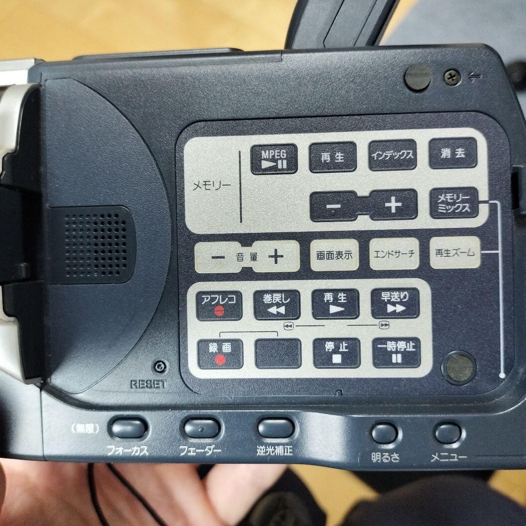 SONY Handycam DCR-TRV17 ケース付き　動作確認済み