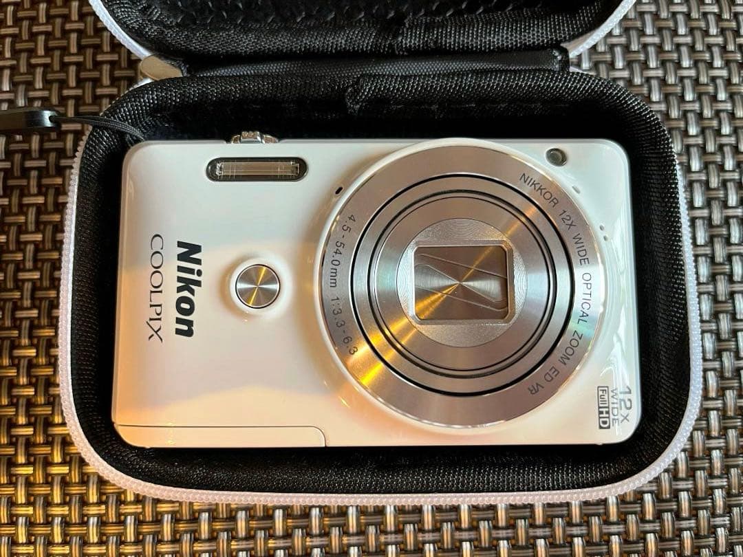 NIKON ニコン COOLPIX S6900 ホワイト 動作確認済み