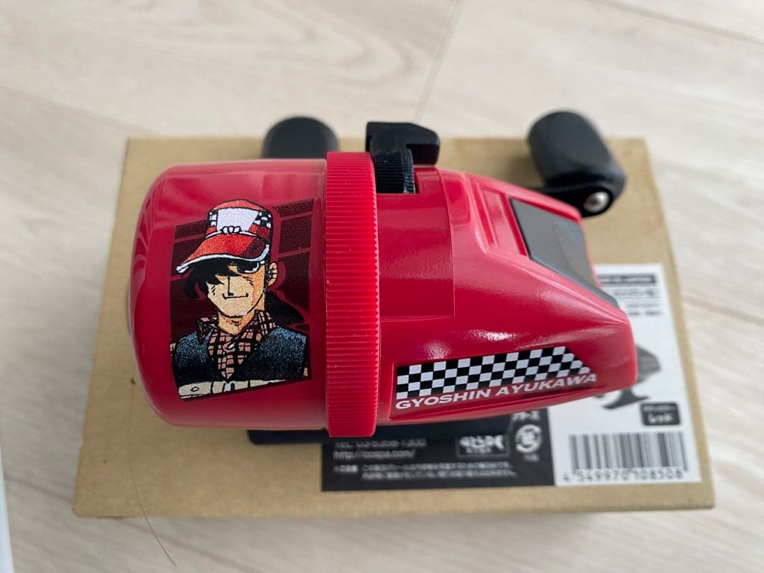 【五十鈴工業】ピッキーノ 釣りキチ三平/鮎川魚紳 ボディカラー：レッド