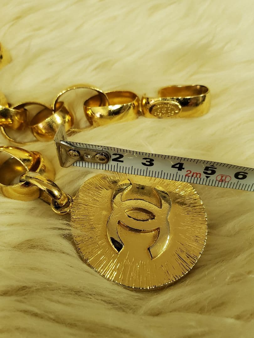 CHANEL シャネルゴールドチェーンベルト