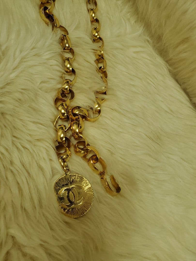 CHANEL シャネルゴールドチェーンベルト