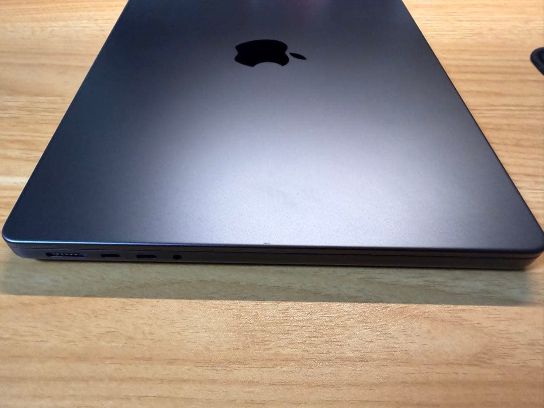 MacBook Pro M4スペースブラック14 メモリ16GB 容量512GB