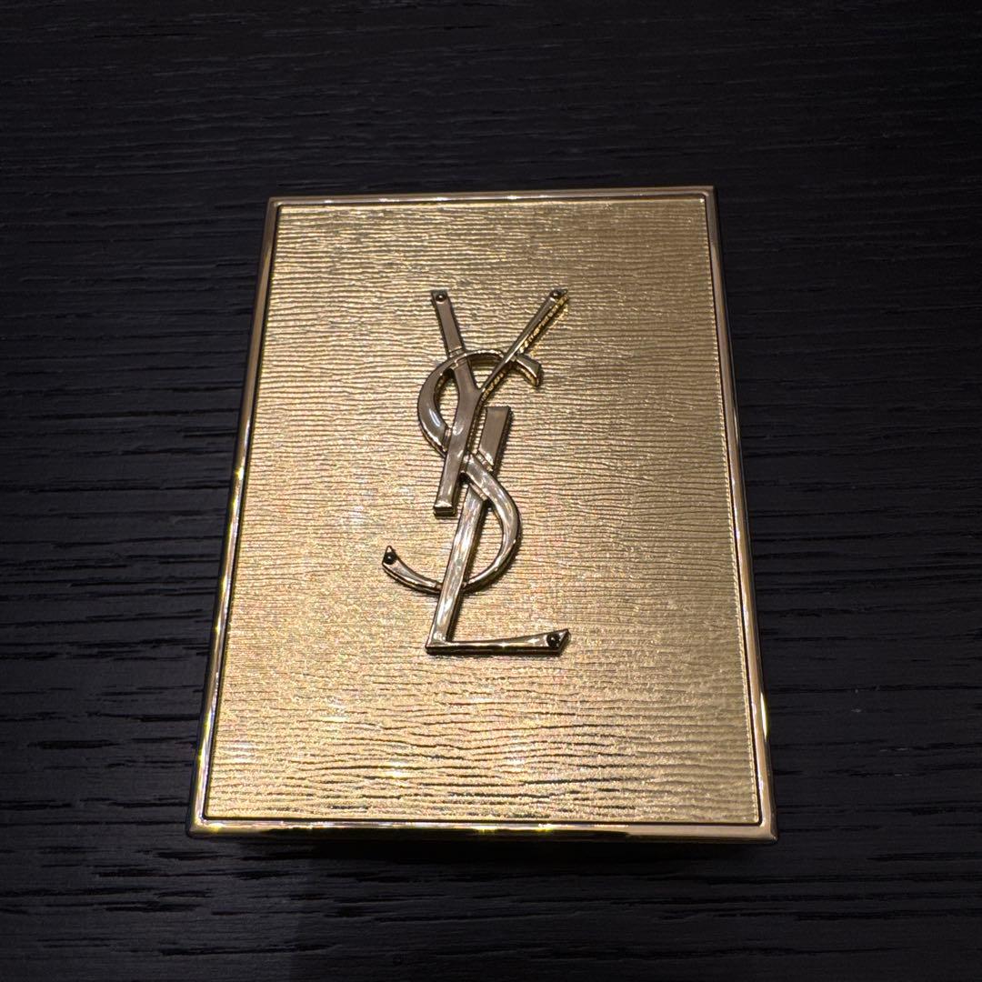 ysl アイシャドウ ホリデー 2025 025ゴールデンラスト 香水おまけ付き