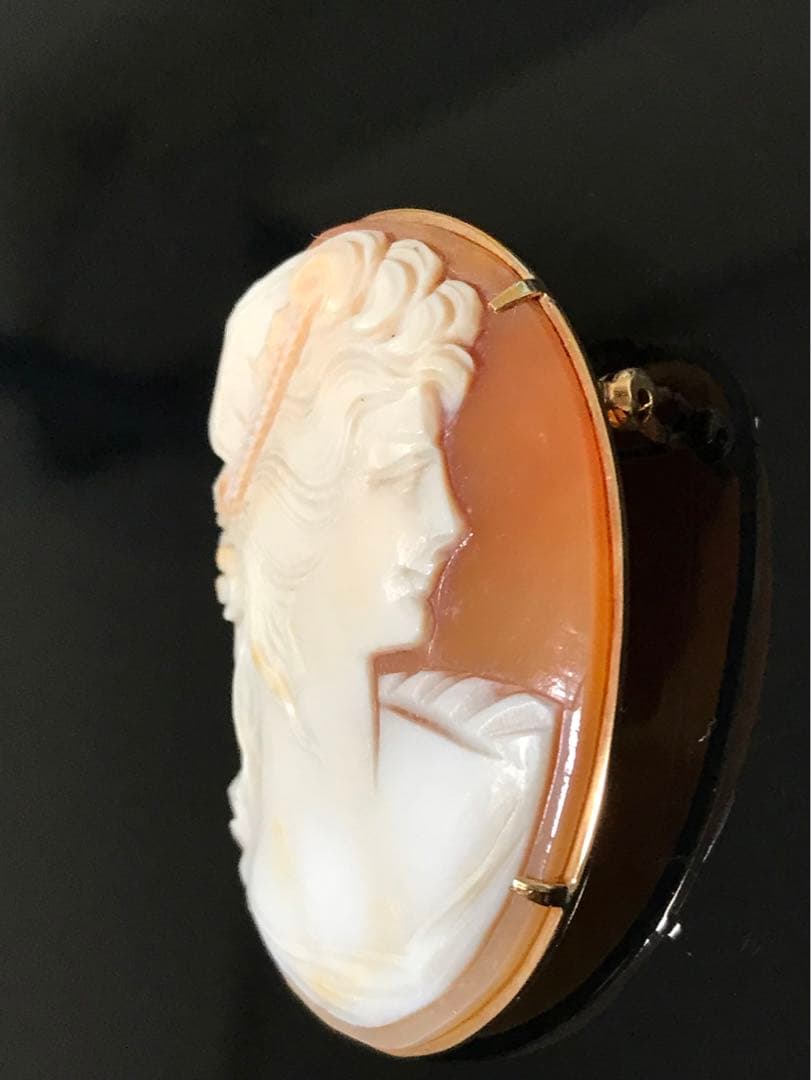 人気商品、激レアなk18作家のカメオ、ブローチ、トップ