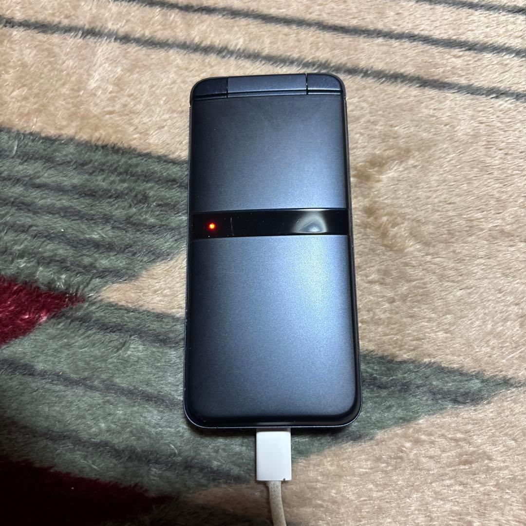 携帯電話本体 docomo ky-42c DIGNO