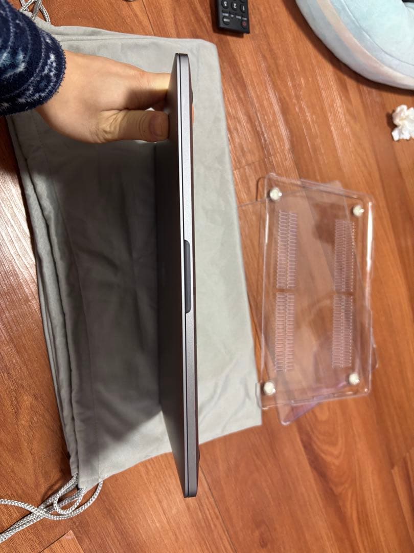 MacBook Pro スペースグレイ　2022年モデル