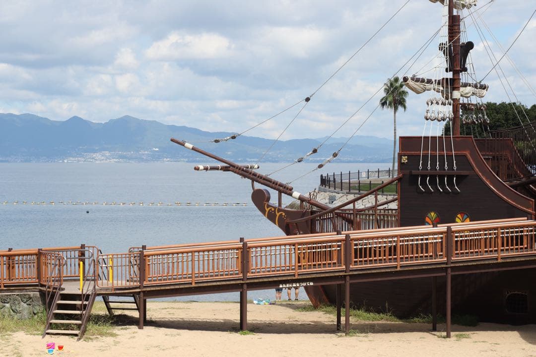 ★ OLYMPUS M-1 (革ケース付) + ★M-SYSTEM 50mm