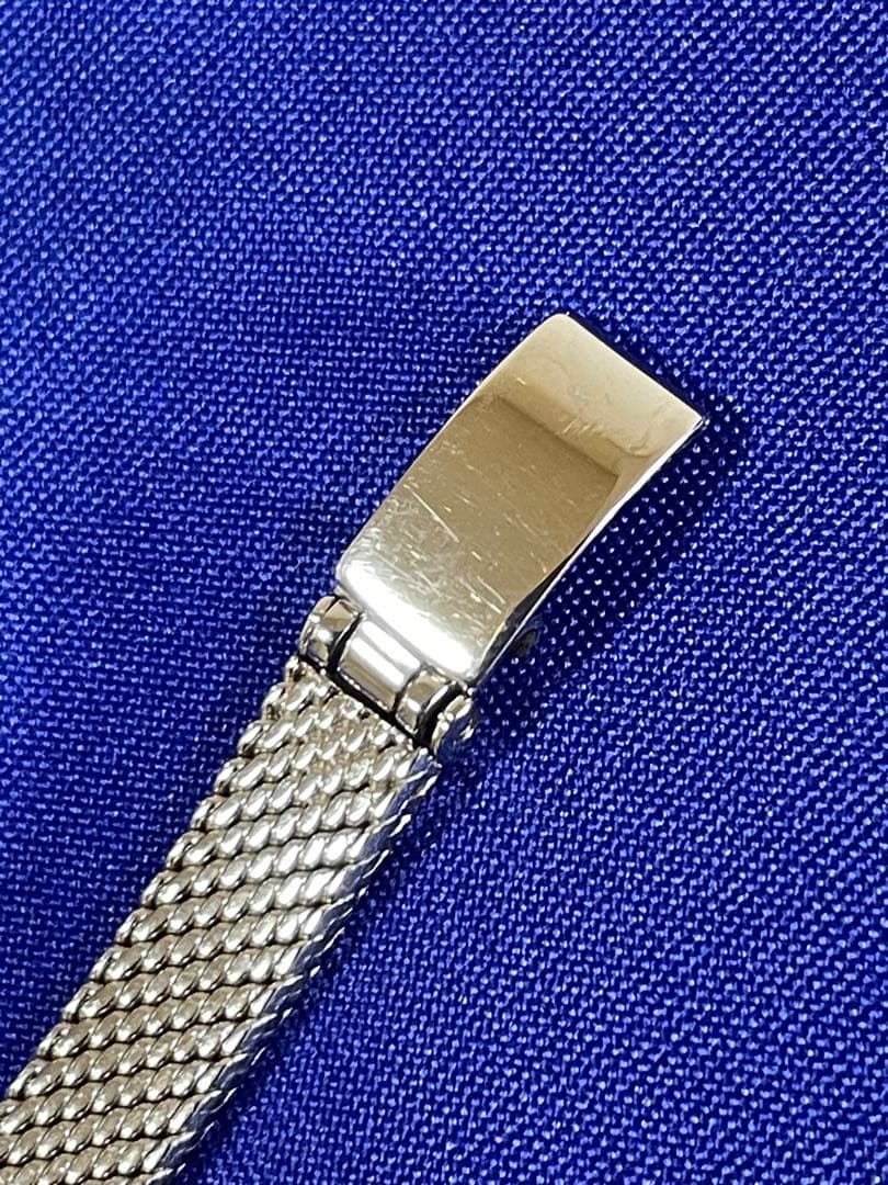 agete アガット　オーバルフェイス　ジュエリーウォッチ　ダイヤ　シェル