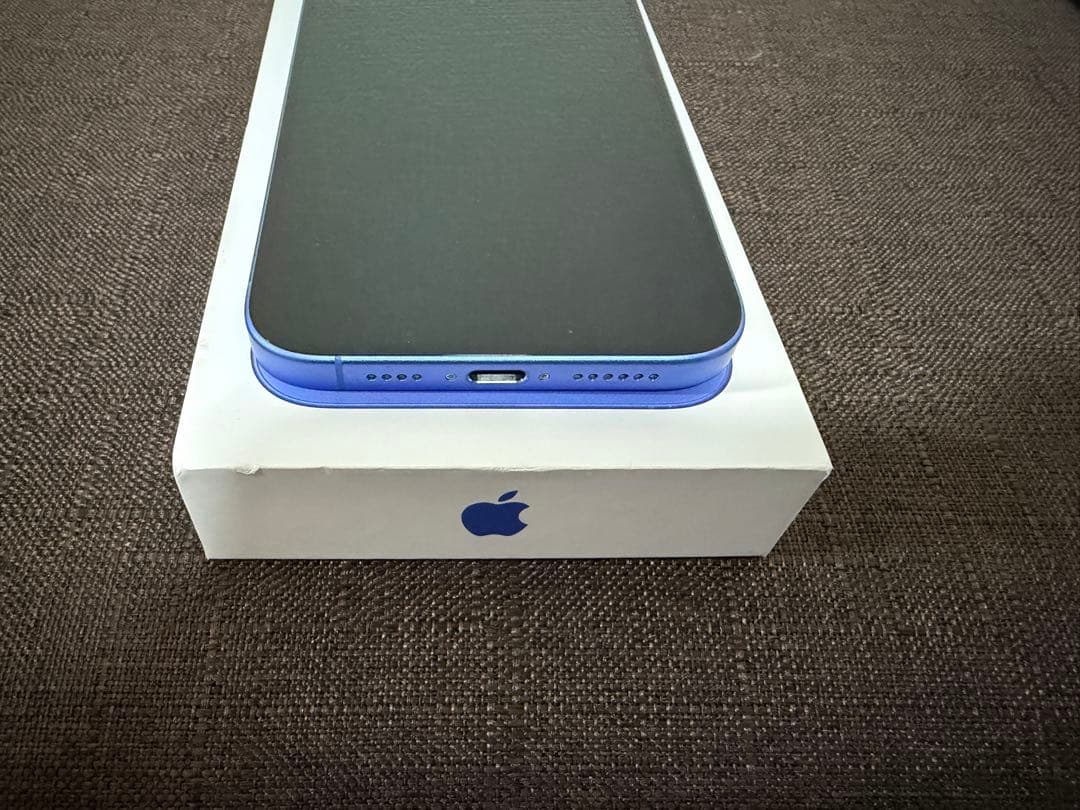 iPhone16puls 128GB ウルトラマリン　充電ケーブルガラスフィルム