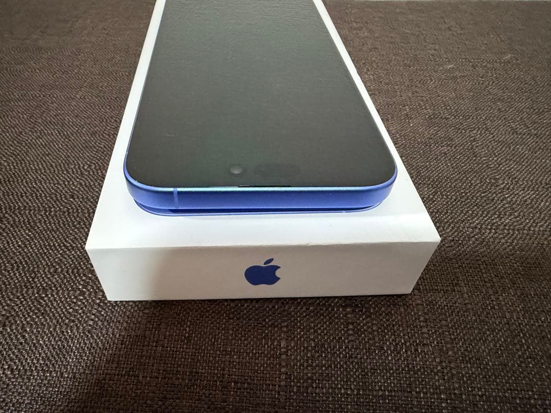 iPhone16puls 128GB ウルトラマリン　充電ケーブルガラスフィルム