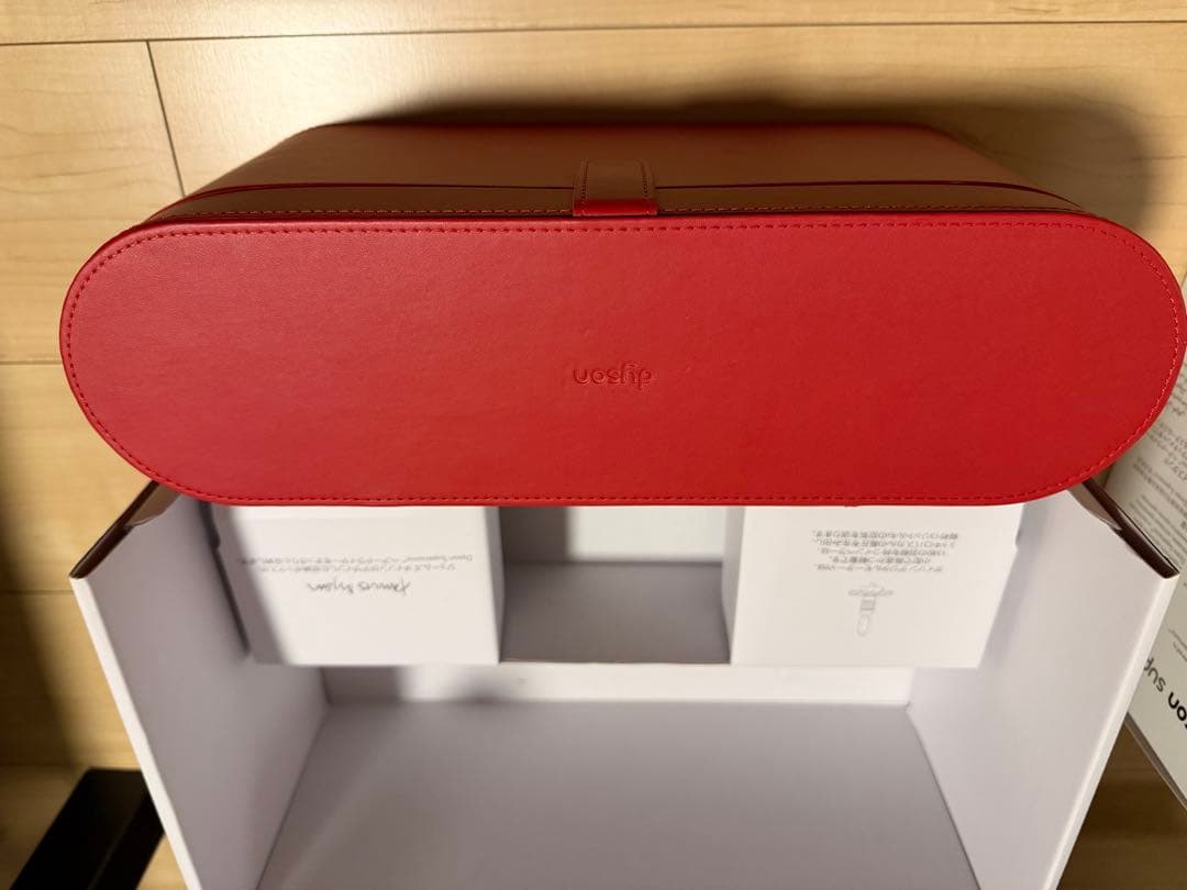 Dyson Supersonic ヘアドライヤー レッド