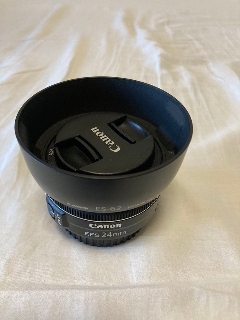 Canon EFS 24mm 単焦点広角マクロレンズ レンズフードES62付き