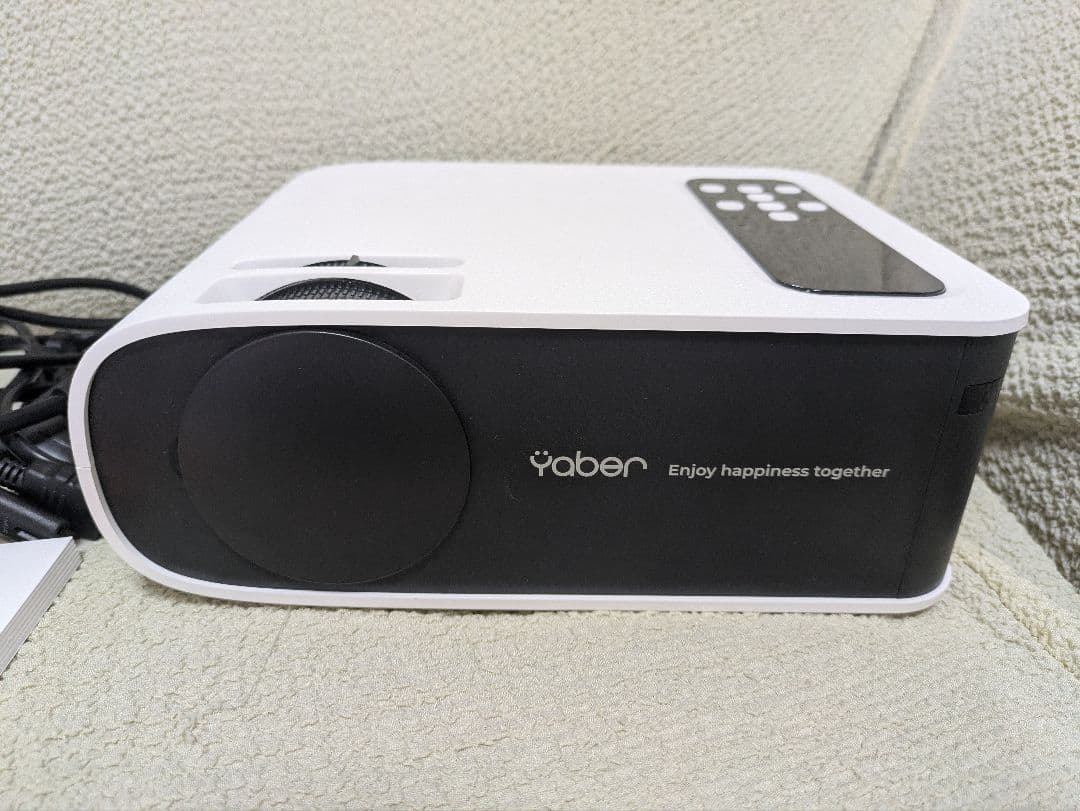 Yaber Pro V8 1080P プロジェクター 本体