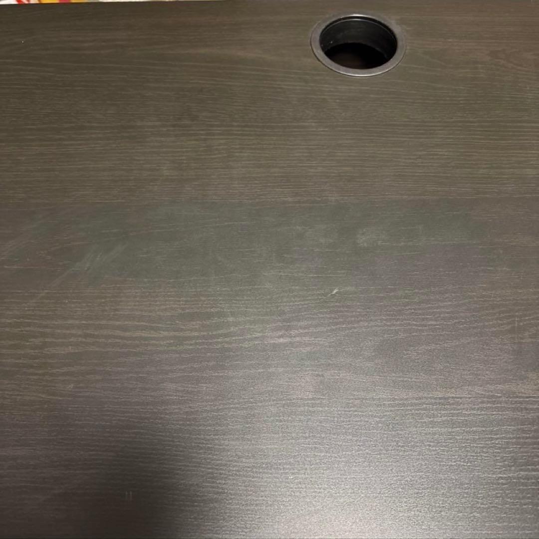 黒い机　　縦約52cm 横約107cm 高さ約76.5cm