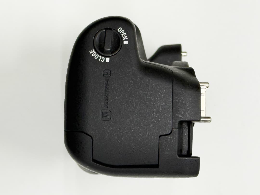 SONY α99 VG-C99AM バッテリーグリップ・純正バッテリー２個付属