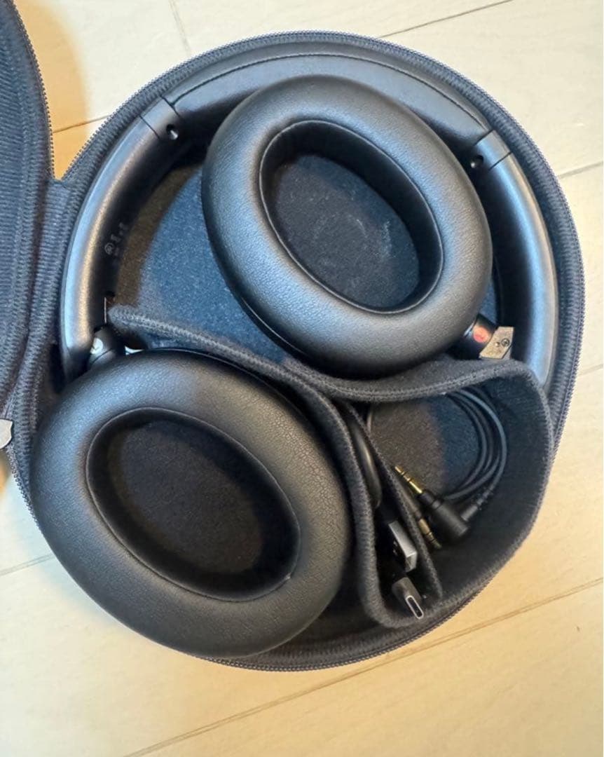 ワイヤレスヘッドフォン（SONY,WH-XB910N)