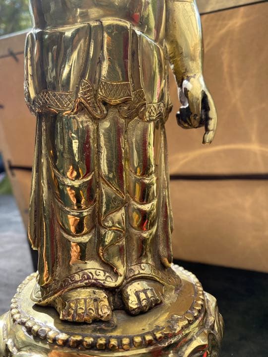 誕生釈迦仏立像　天上天下唯我独尊