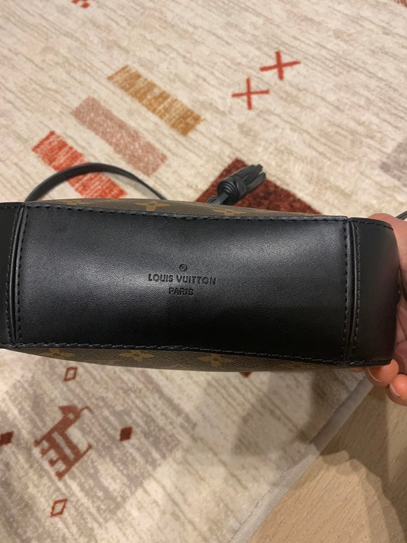 LOUIS VUITTON ルイヴィトン サントンジュ ショルダーバッグ