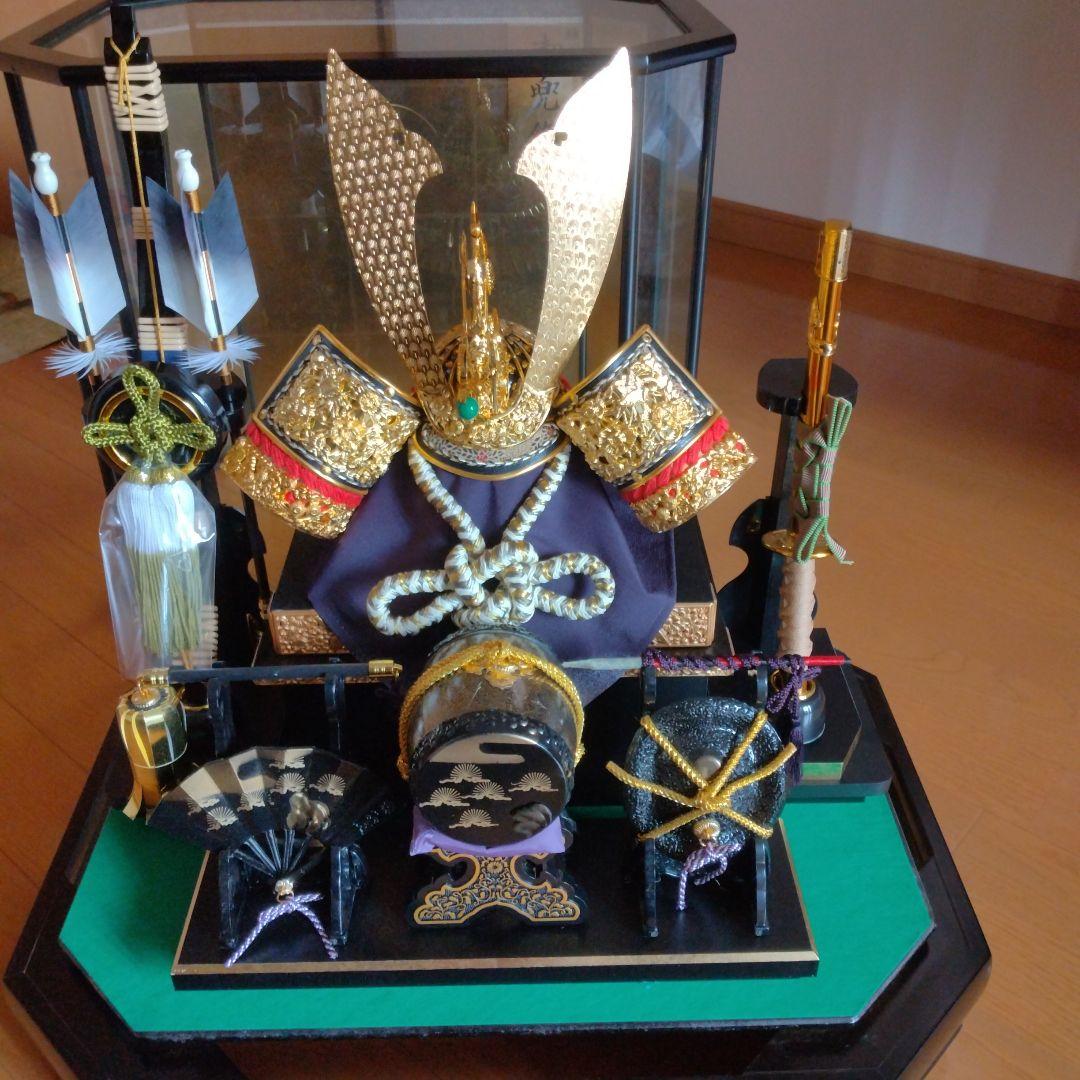 特選　五月人形　12号極上　角切　兜飾　ガラスケース入り