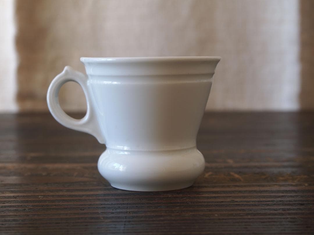 白いブリュロカップ 陶器 ビストロ 厚底カップ コーヒーカップ /K410