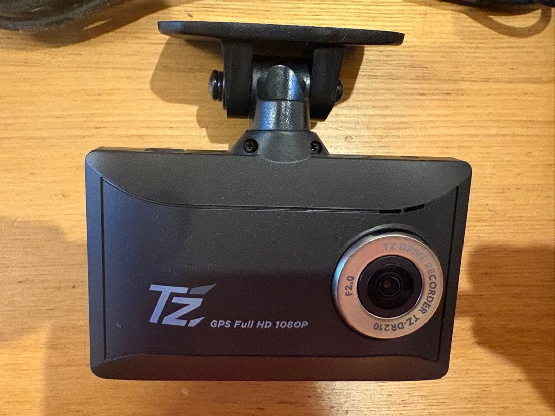値下げしました⭕️TZ-DR210 ドライブレコーダー 2カメラ