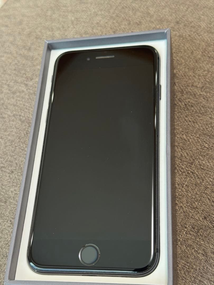 iPhone 8 64GB バッテリー（互換品）交換済み SIMフリー