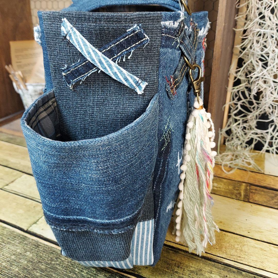 刺繍デニムバック　No.652　デニムリメイク　刺繍バック　サイドポケット