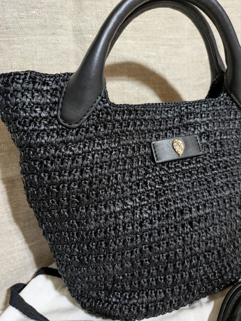 【極美品】ヘレンカミンスキー　黒編み込みラフィアバッグ　CassiaMini