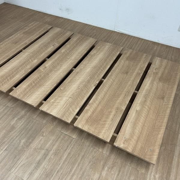 №6052【新品】重厚感たっぷりの木製ベッドフレーム【OUTLET】