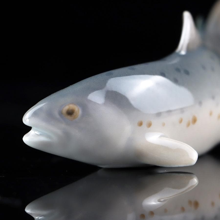 Y2905-5 ロイヤルコペンハーゲン フィギュリン ニジマス　ふ