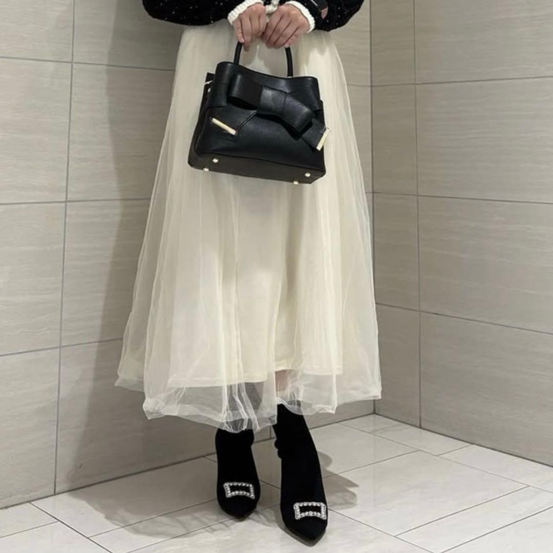 限定値下げ中 極美品 diana ビジューバックル付きニットブーツ 23.5cm