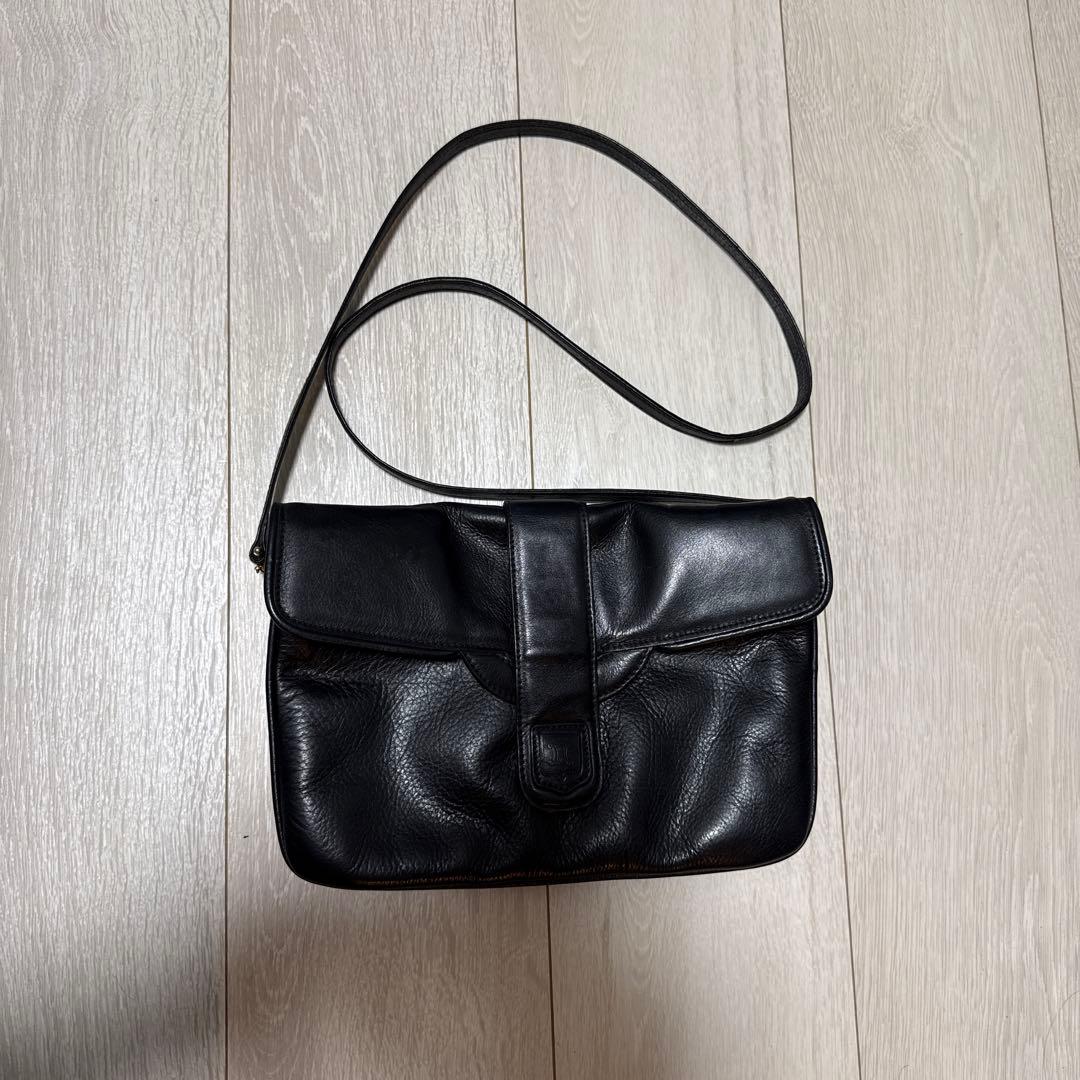 CELINE セリーヌ レザー ショルダーバッグ ブラック