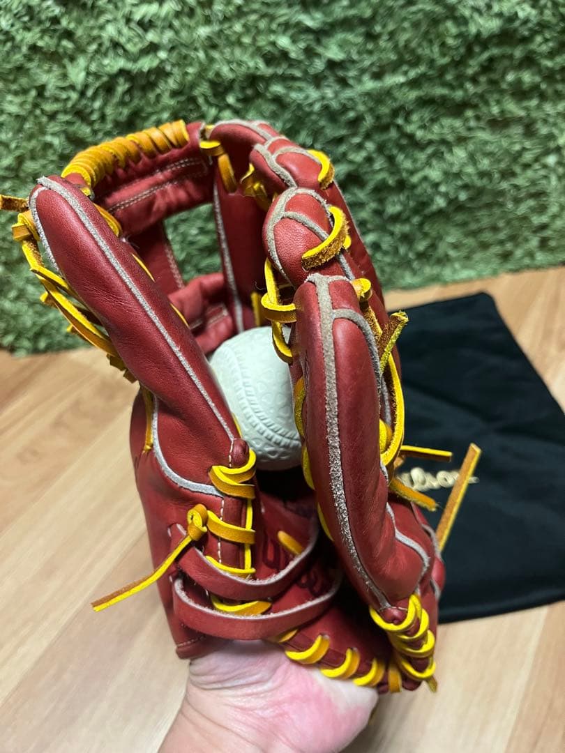 美品⚫︎ウィルソン ベーシックラボ デュアル 軟式内野手用1723型 ブリック