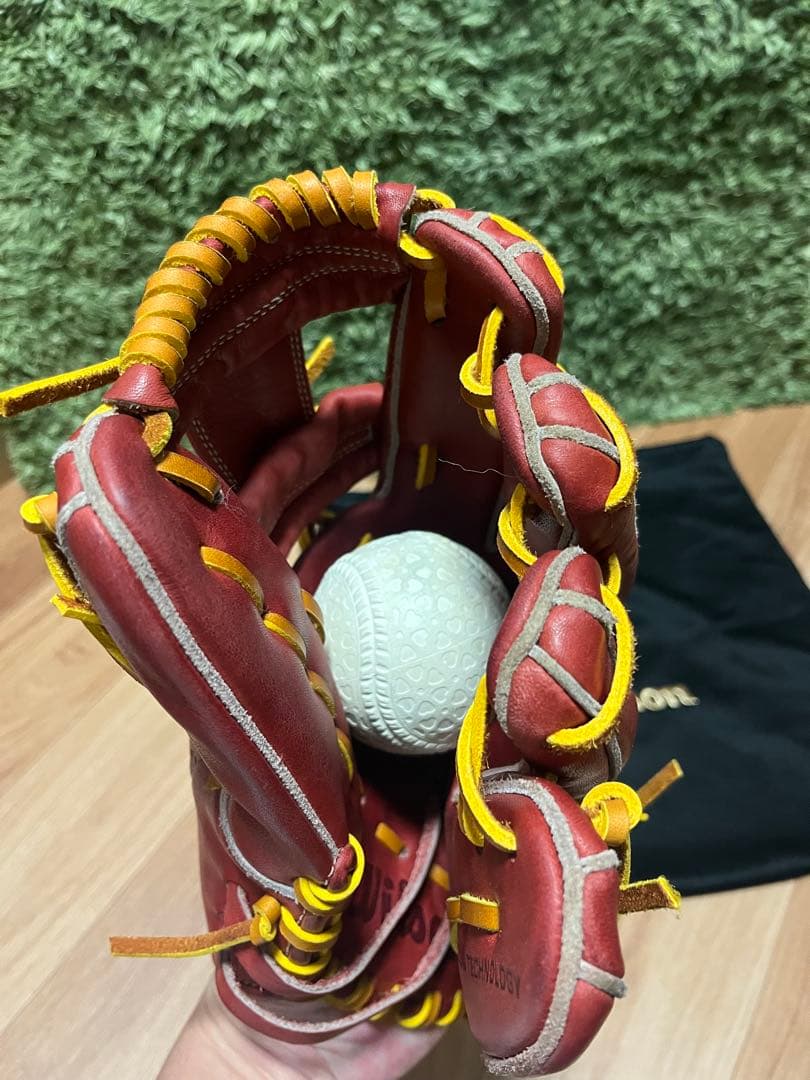 美品⚫︎ウィルソン ベーシックラボ デュアル 軟式内野手用1723型 ブリック