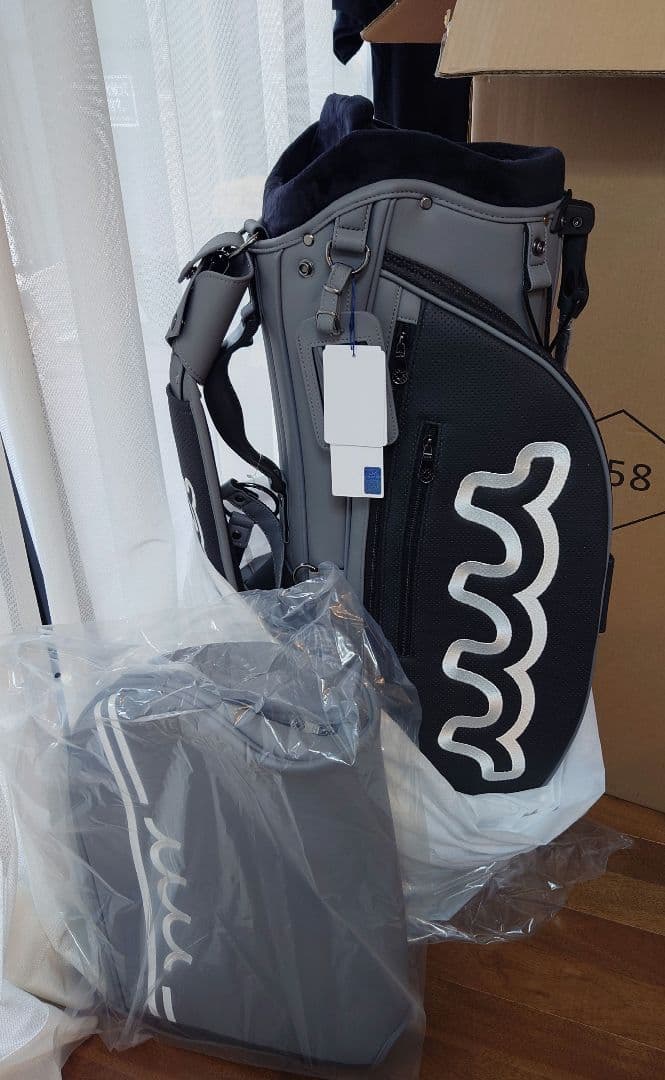 【新品・定価22万】muta・ムータマリン　キャディバッグ＆ヘッドカバーセット