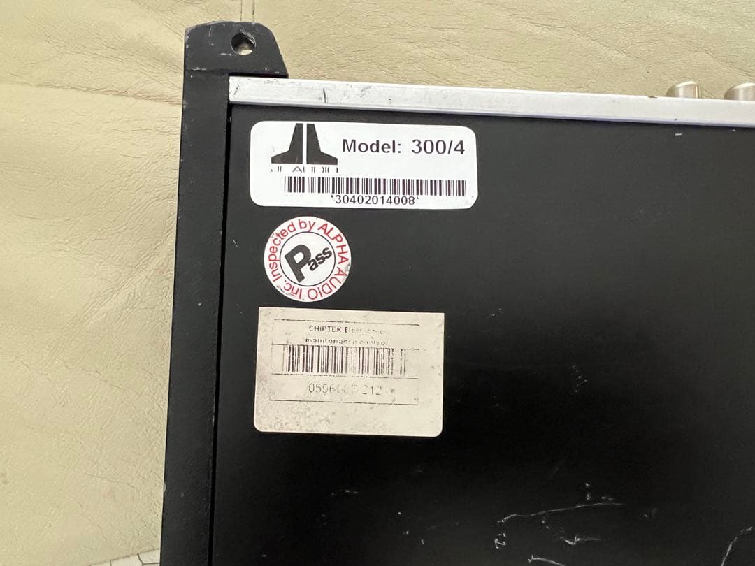 パワーアンプ 300/4