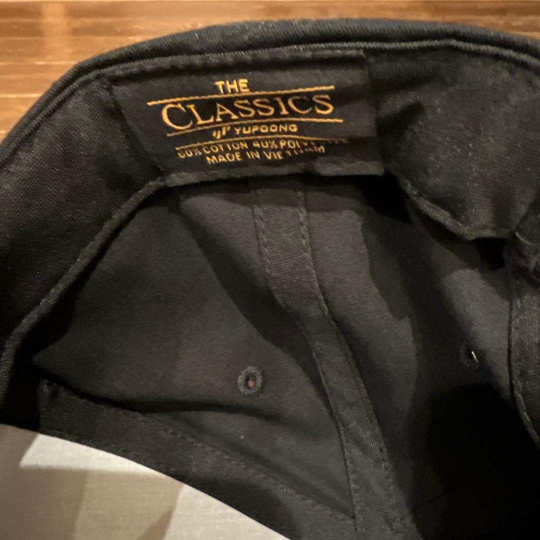 黒のキャップ Nの刺繍 SAFE HOUSE