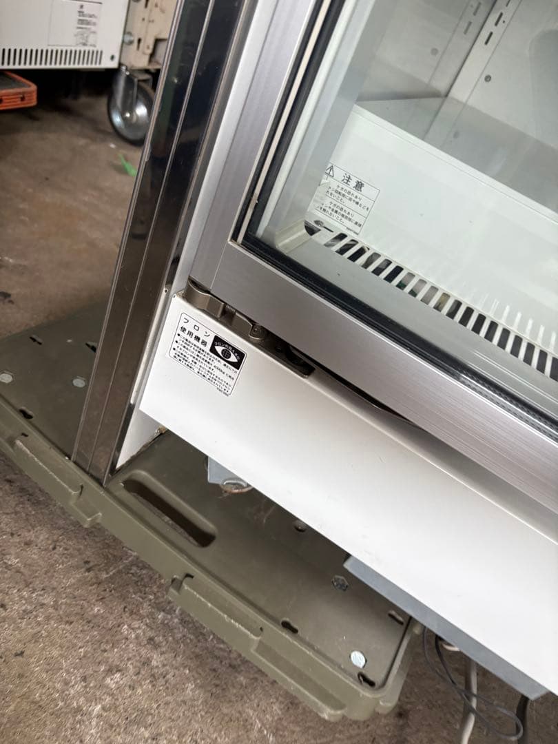 ★冷凍リーチインショーケース LRZ-275A（2枚扉）1108L