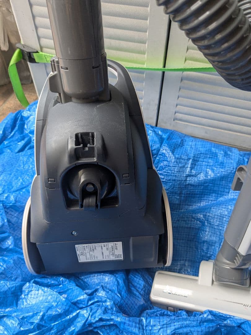 三菱　be-k 紙パック式掃除機　2022年製
