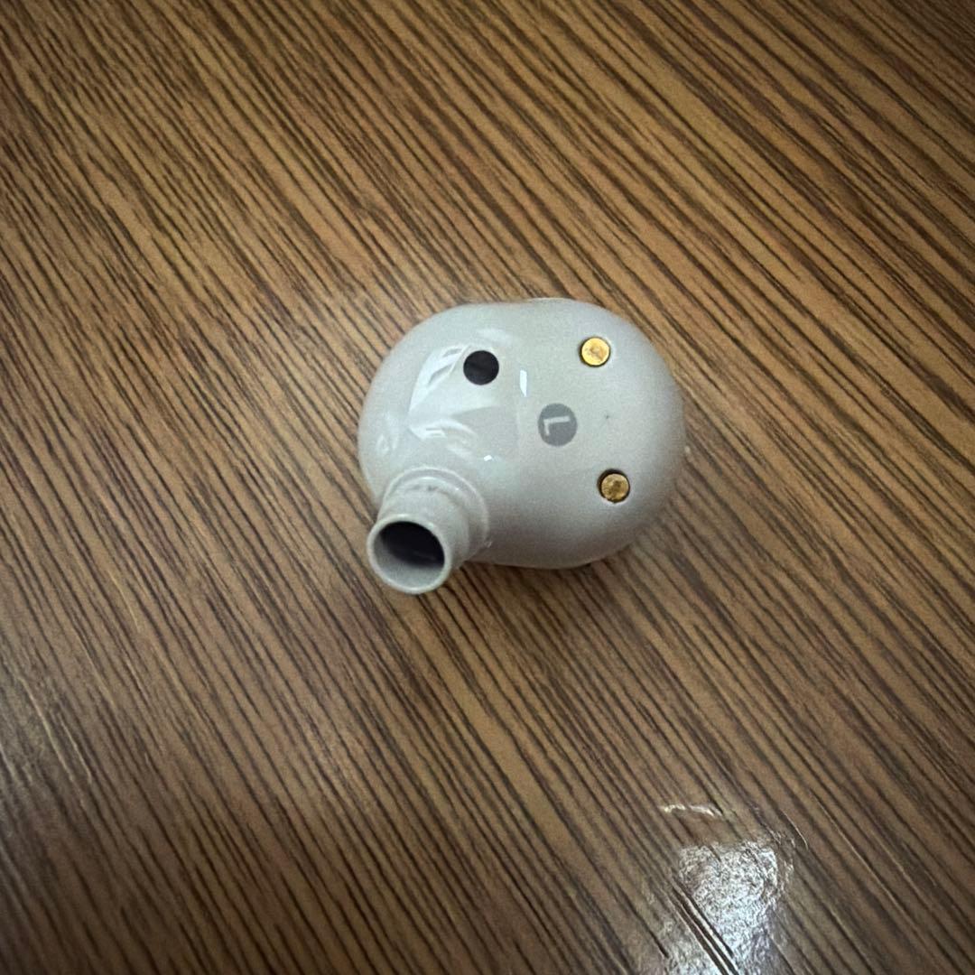 SONY WF-1000XM5 プラチナシルバー　ケース無し