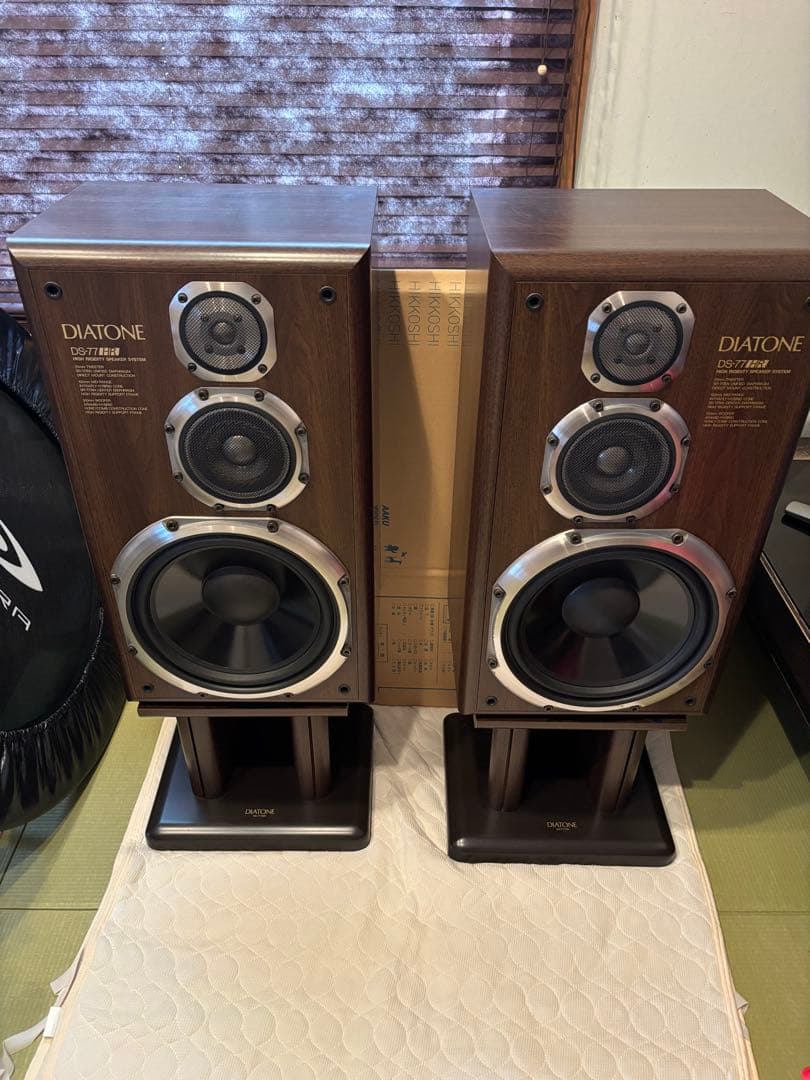 DIATONE（ダイヤトーン）純正スピーカースタンドのみ　DK-77WN