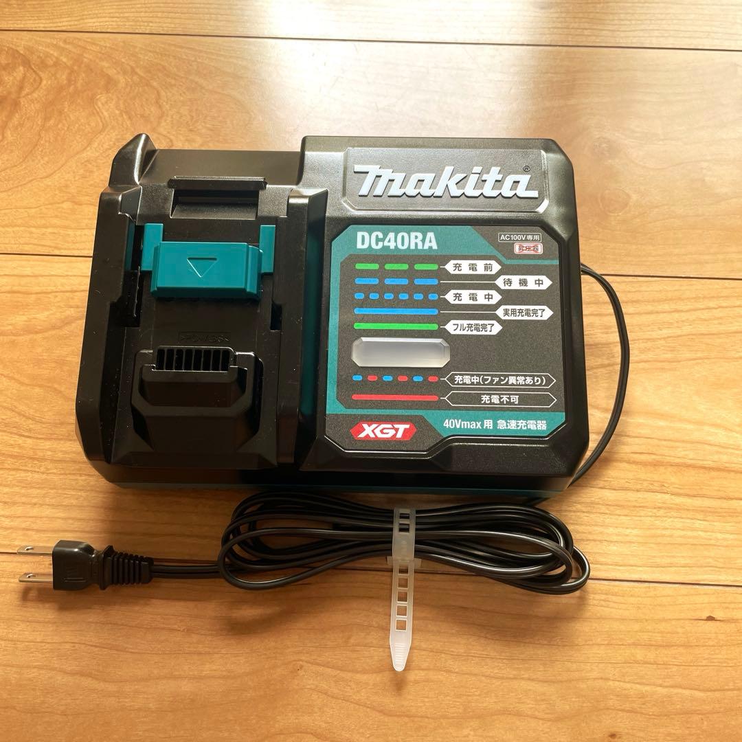 Makita スティッククリーナー CLO03GRDW掃除機　新品